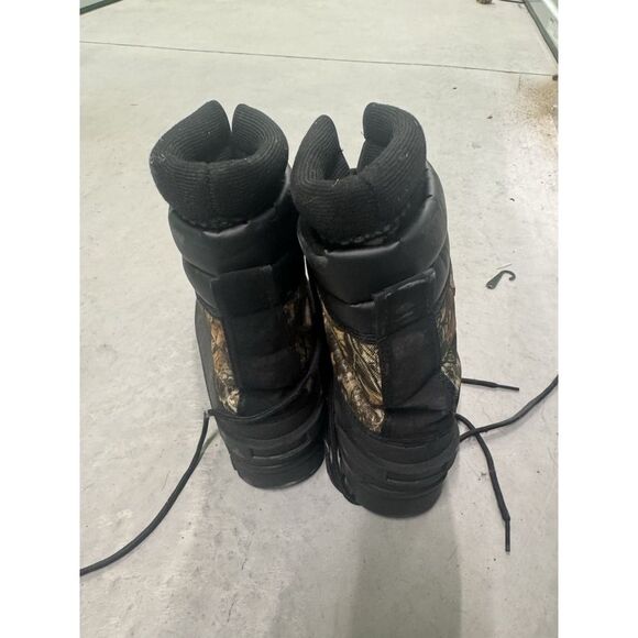 Insulated Boots, Black Bottom, Camo Upper, Water Proof Size 8
